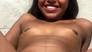 nerd's big pussy tits make me squirt hard