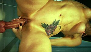 Massive 30cm Dildo Stretches Tight 18+ Pussy to Explosive Orgasm Climax