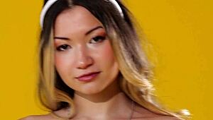 petite milf poses perfect ass solo asian teen strips sexy body