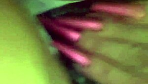 fingering my wet pussy with vibrator in public mall bathroom i squirt everywhere!!