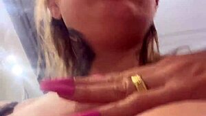 fingering my wet pussy with vibrator in public mall bathroom i squirt everywhere!!