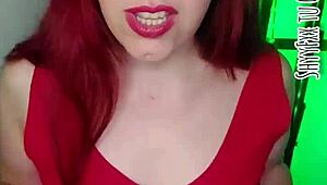 quieres ver cómo te bailo y te hago una pajita rica con mis tetas?