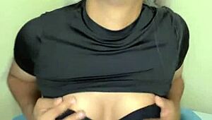 whoa, check out this trans babe's juicy tits and yummy cock 😍🍆