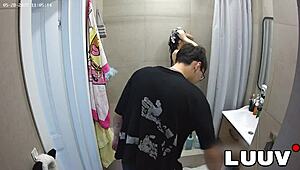 hey boyfriend, your girlfriend wants shower fun on reality show