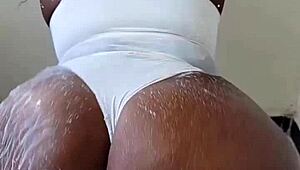 Madam Apple Bottom 52's Loud Ass Clapping Triggers Man's No-Sex Nut