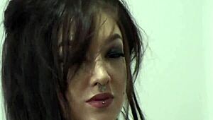 whoa these alternative sluts flash pussies backstage!!