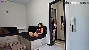 conversa mãe-filha interrompida... padrasto rasga roupa e fode anal com pauzão bbc! 🔥🍑👅