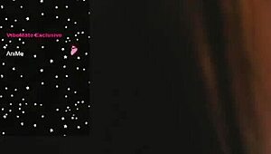Yineth teases sensually on webcam feeling every emotion