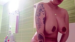 big boobs blonde teen fingers tight pussy horny in steamy shower