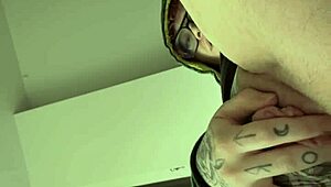 bold morning jerk off all over my trans pussy