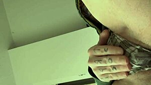 bold morning jerk off all over my trans pussy