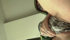 bold morning jerk off all over my trans pussy