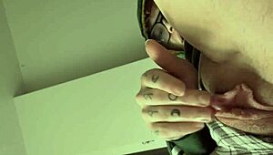 bold morning jerk off all over my trans pussy