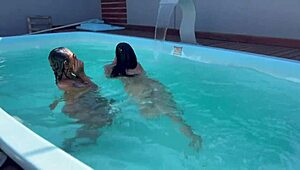 big cock flashes huge tits and monster cocks poolside with bikini novinhas