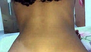 ai caralho look at this huge ass petite flashing tits n pierced nipples 😍🔥