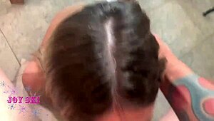 um boquete foda e cuzinho apertado... vc aguenta essa putaria?