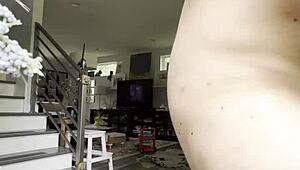 Locals flash big asses and tits right in the front doorway