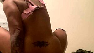 Damn, you see this big ass ebony milf bobbi jo88 riding that dildo in homemade bdsm solo? 🔥🍑