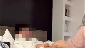 flaca cachonda monta y chupa verga tinder hasta tragar leche toda 😍💦