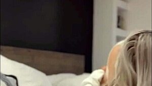 flaca cachonda monta y chupa verga tinder hasta tragar leche toda 😍💦