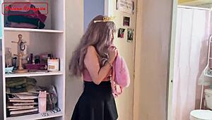 me follo al vago de la cuadra... que horror... pero su verga me encanta! trailer