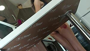 damn my flower slides right into this hairy pussy perfect 😏