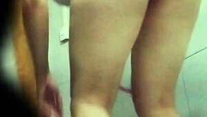 Spying on my hot Colombian stepmom shaving her pussy outdoors feels so naughty