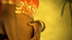 Indian Milf's Erotic Solo Dance Routine