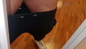 i'm your masseuse neighbor... rip my clothes n slap this big oiled ass while i ride ya hard?? 😩💦