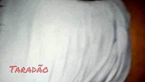 preta safada moans loud while taking thick cock deep in her juicy ass