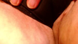 DAWNSKYE SHOWS BELLY BUTTON UNDER BOOBS ARMPITS KISSES