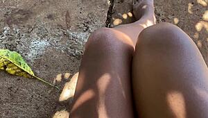 i'm out on the street no panties brazilian latina flashing my pussy public