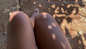 i'm out on the street no panties brazilian latina flashing my pussy public