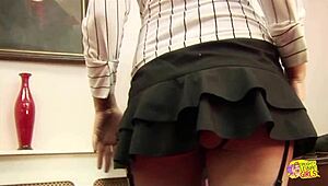 Blonde in short skirt seduces raunchy lesbian boss at office