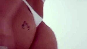 I'll smother my friend's face with my big pussy lips until she suffocates!