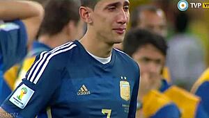 por mil noches feels so argentina and full of emotion