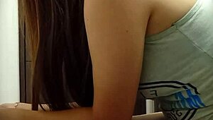 hidden cam catches Venezuelan nurse Milet peeing upskirt outdoors