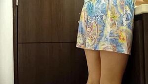 hidden cam catches Venezuelan nurse Milet peeing upskirt outdoors