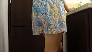 hidden cam catches Venezuelan nurse Milet peeing upskirt outdoors