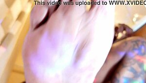 ass worship for hallelujah johnson you crave that big cock now 😍🍑