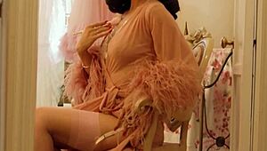 whoa check this big ass milf passion stripping sexy in lingerie 😍🍑