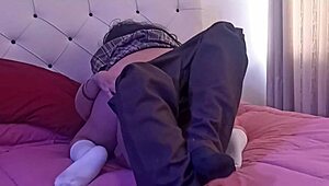 whoa check this schoolgirl mexican teen slut raw fucked by student in motel homemade voyeur!