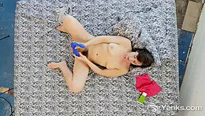 gorgeous curvy brunette amateur stuffs dildo deep in her fat pussy to orgasm