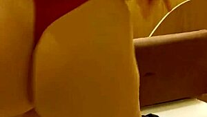 ei depois de varios fetishes me conta o seu adoro veio o escravo bebendo chuva dourada lambendo do rabo aos pes