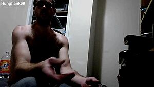 wanna see hunghank69's monster cock riding that sexy black belt cowboy lover?