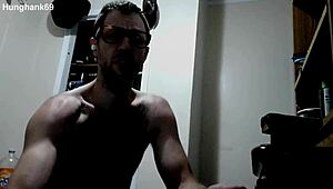 wanna see hunghank69's monster cock riding that sexy black belt cowboy lover?