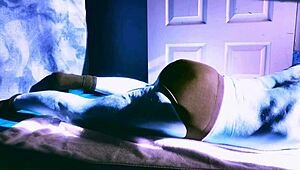 sped up my winter floor stretch with roller, briefs on for sun and chill vibes ❄️🩳