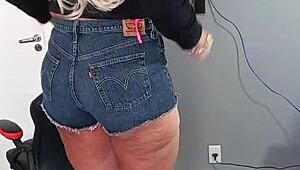 Tanned Babe Flaunts Sexy Shorts and Tan Lines Teasingly