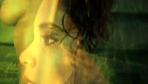 Living that erotic Indian milf dream with my exotic brunette lover! 🔥💋