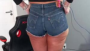 Tanned Babe Flaunts Sexy Shorts and Tan Lines Teasingly